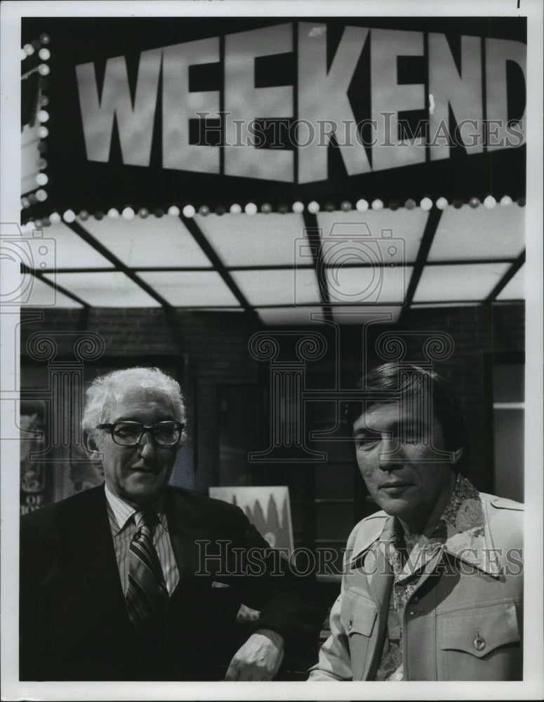 1977 Press Photo Reuven Frank and Lloyd Dobyns on Weekend, on NBC. - mjp15037- Historic Images