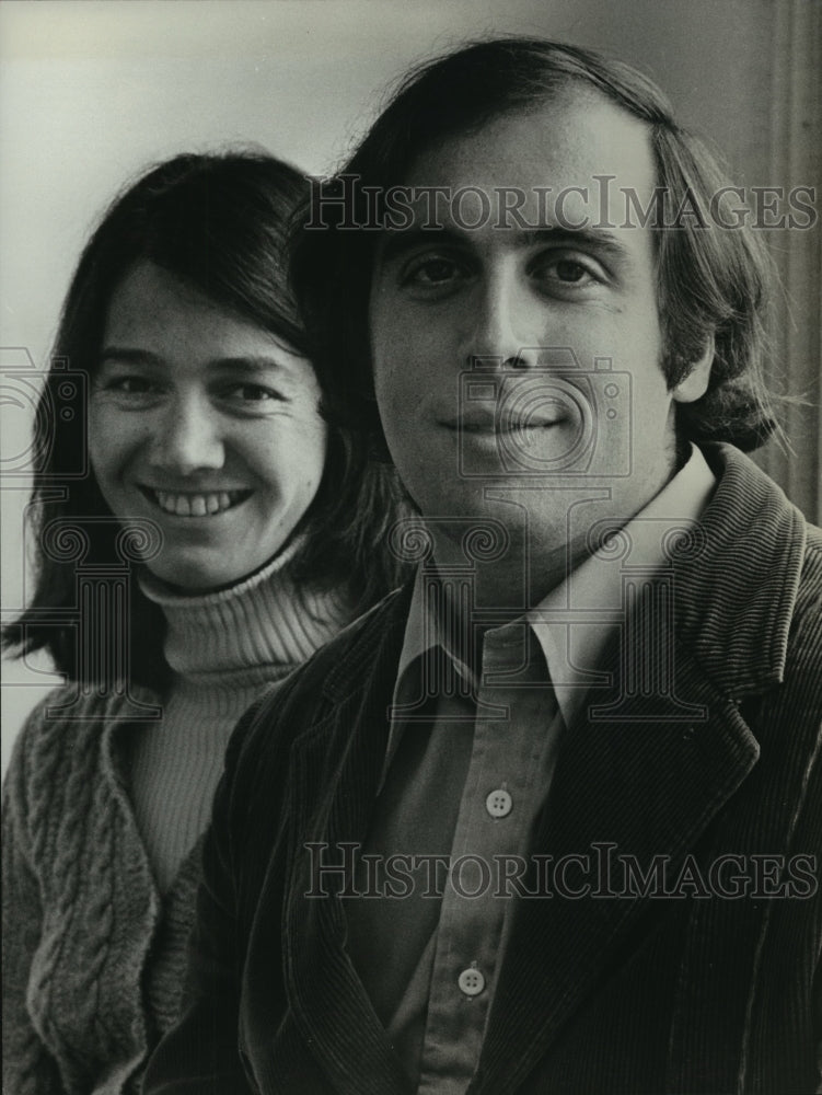 1975 Press Photo Philip Garvin and Joan Cuff Carlos of PBS&#39; Religious America- Historic Images