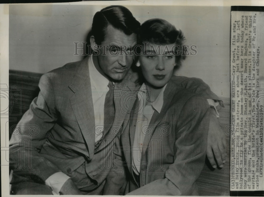 1949 Press Photo Actor Cary Grant with wife Betsy Drake - mjp15379- Historic Images