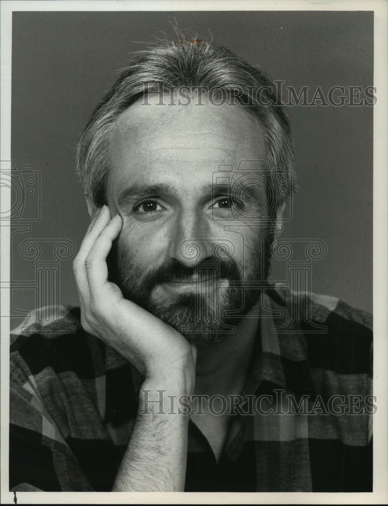 1987 Press Photo Actor Michael Gross as Steven Keaton in &quot;Family Ties&quot;- Historic Images