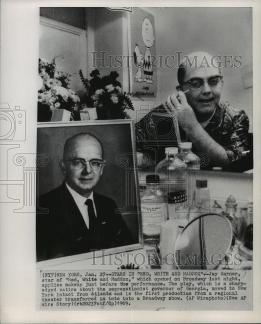 1969 Press Photo "Red, White and Maddox" star Jay Garner - mjp16560- Historic Images