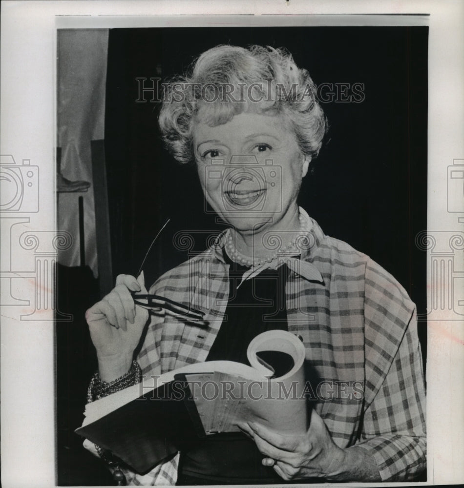 1959 Press Photo Actress Janet Gaynor - mjp16674- Historic Images