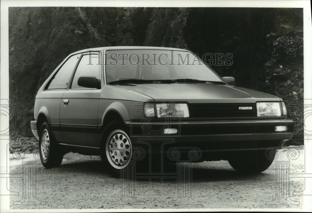 1986 Press Photo Mazda 323 Hatchback - mjp17430- Historic Images