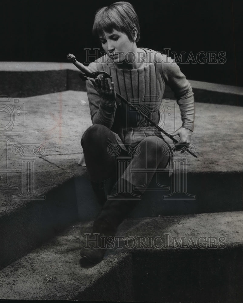1958 Press Photo Julie Harris as Joan of Arc in "The Lark," at Pabst Theater- Historic Images