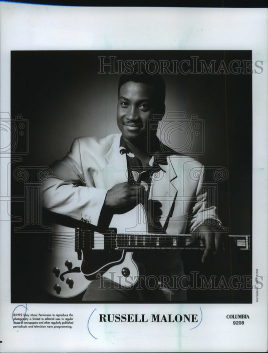 1992 Press Photo Guitarist Russell Malone records for Columbia - mjp18134- Historic Images