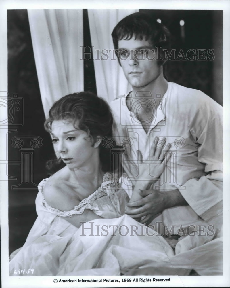 1969 Press Photo Anna Massey and Keir Dullea star in &quot;deSade&quot;- Historic Images