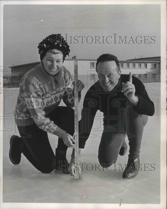 1966 Press Photo Former Olympic skater Leo Freisinger & wife May, check the ice- Historic Images