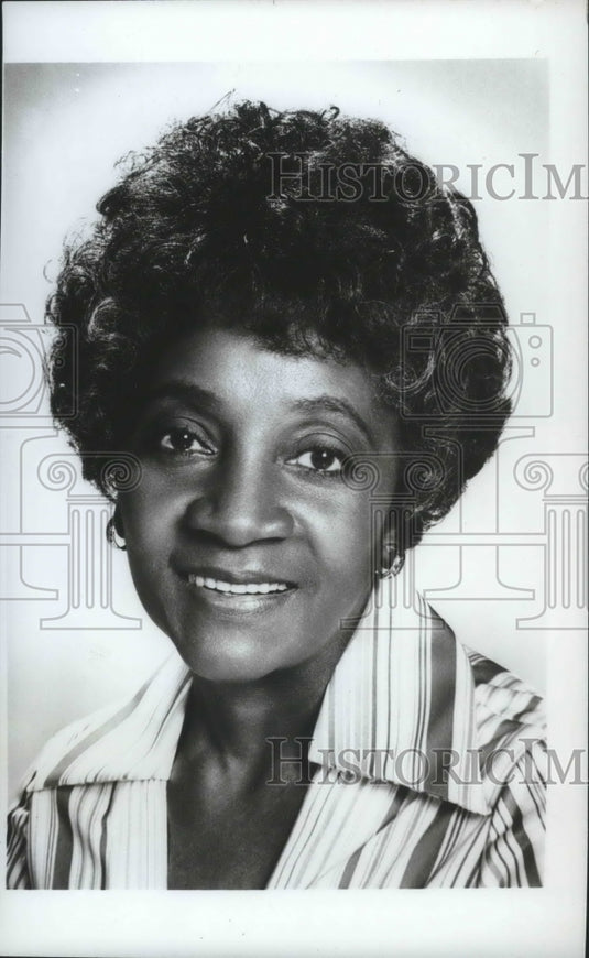 1976 Press Photo Actress Paulene Myers Stars In CBS' 'Executive Suite'
