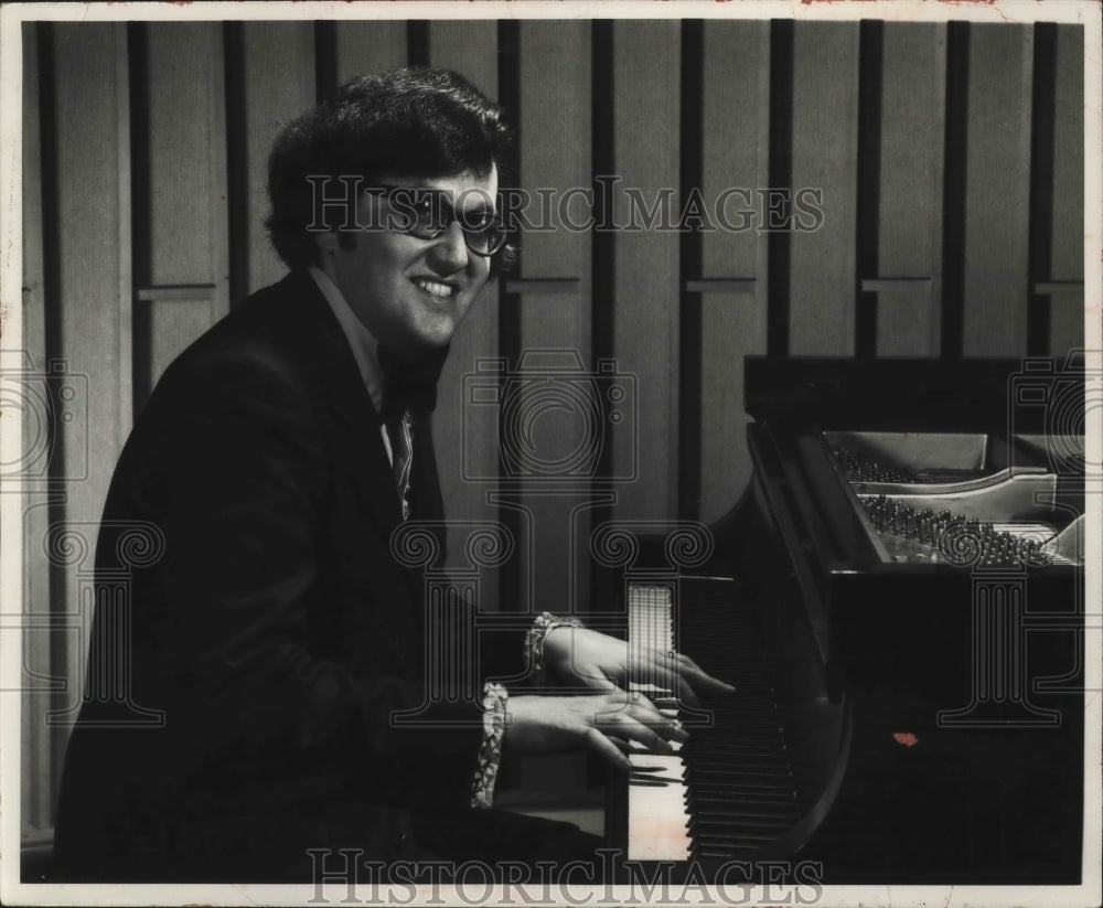 1972 Press Photo Jeffrey Hollander, US Pianist who started his career at 7- Historic Images