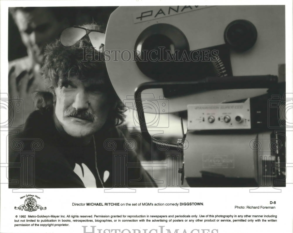 1992 Press Photo Director Michael Ritchie on Set of &quot;Diggstown&quot; Movie- Historic Images