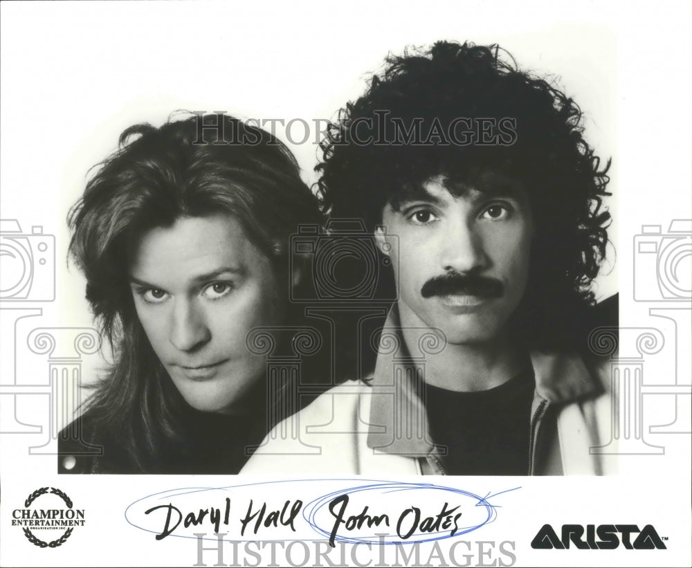 1988 Press Photo Daryl Hall and John Oates, singers - mjp20437- Historic Images