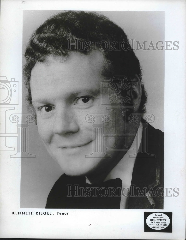 1974 Press Photo Kenneth Riegel, tenor, appears in L'elisir d'amore- Historic Images