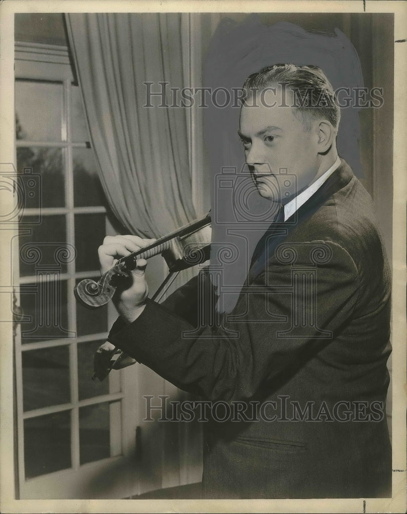 1958 Press Photo Sidney Harth, Violinist- Historic Images