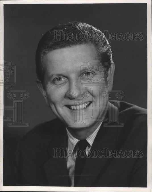 1971 Press Photo WTMJ Milwaukee's Gordon Hinkley- Historic Images