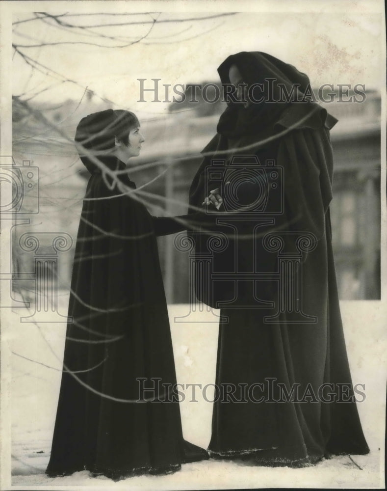 1972 Press Photo John Hancock and Martha Tippin in Measure for Measure.- Historic Images