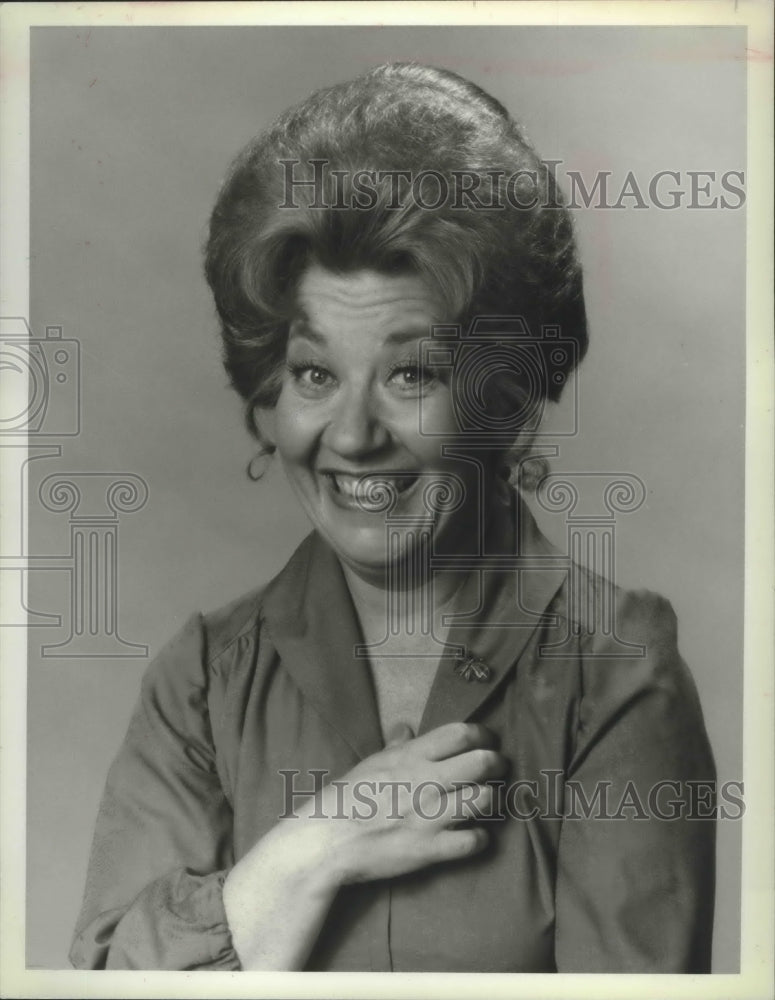 1980 Press Photo Charlotte Rae, as Mrs. Garrett, Diff&#39;rent Strokes - mjp21873- Historic Images