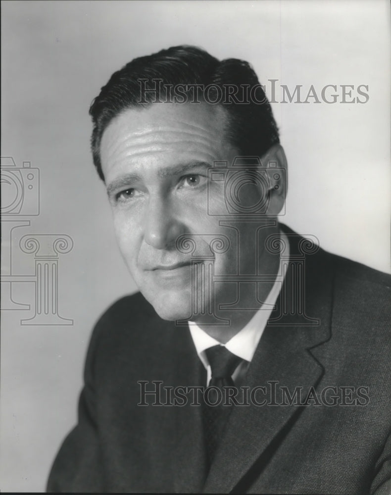 1965 Press Photo Martin Rackin, independent film maker, to release "Stagecoach"- Historic Images