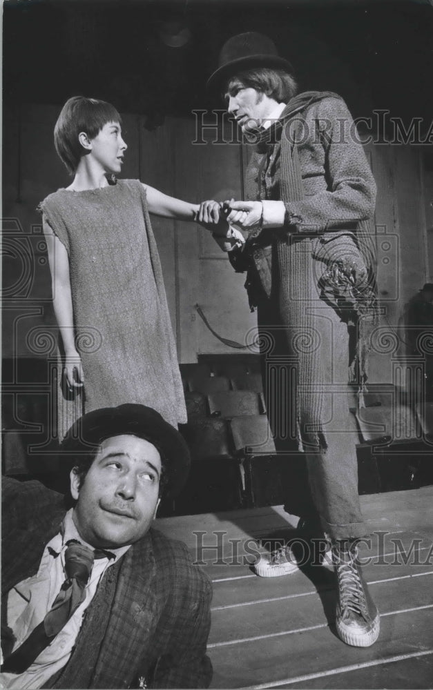 1969 Press Photo actors in "Waiting for Godot" at Milwaukee Repertory Theater- Historic Images