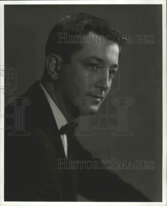 1969 Press Photo Conductor Donald Nevan- Historic Images