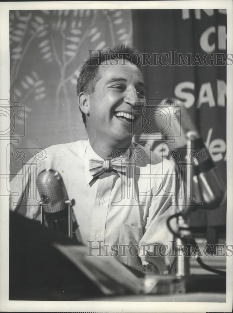1951 Press Photo Garry Morre on "Garry Moore Evening Show."