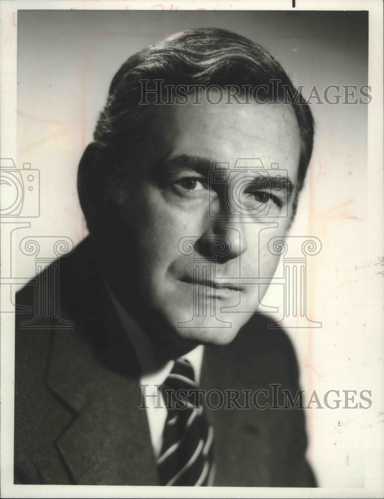 1982 Press Photo Robert E. Mulholland, President National Broadcasting Company- Historic Images