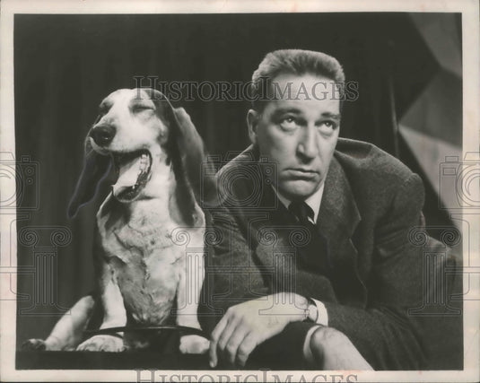 1953 Press Photo Garry Moore and his dog Morgan on "The Garry Moore Show"- Historic Images