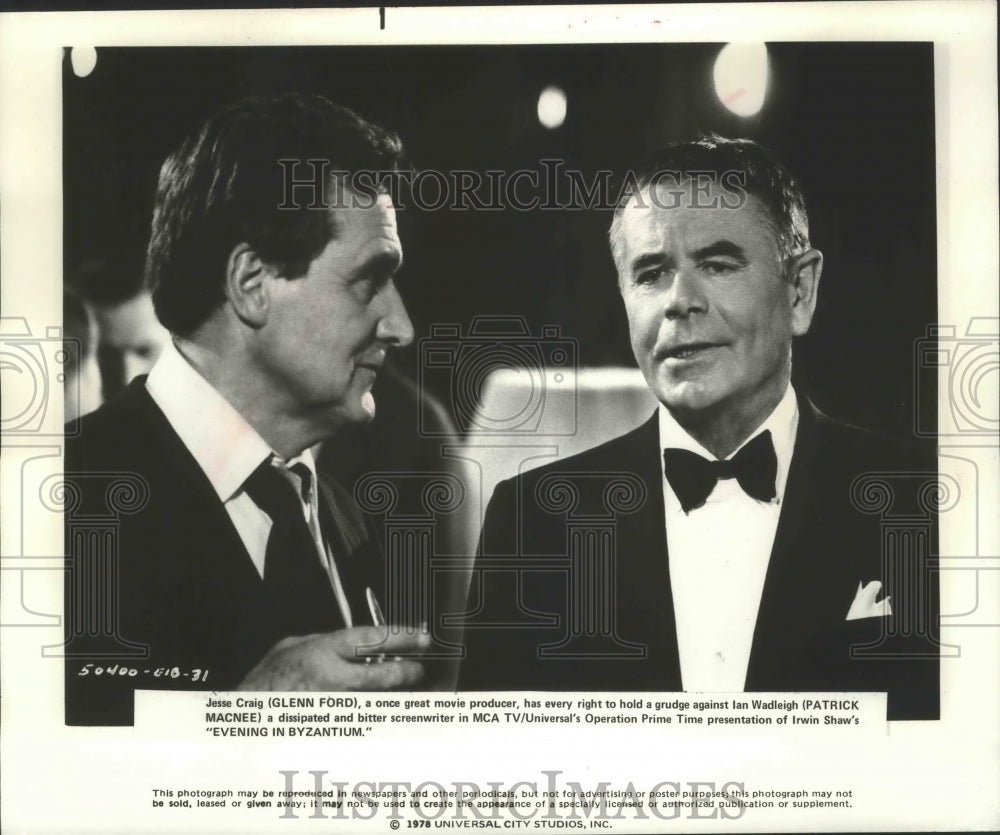 1978 Press Photo Glenn Ford &amp; Patrick Macnee in &quot;Evening In Byzantium&quot;- Historic Images