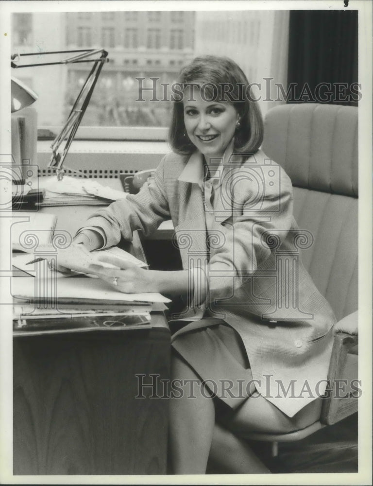 1985 Press Photo Jane Pauley anchors NBC White Paper - mjp26463- Historic Images