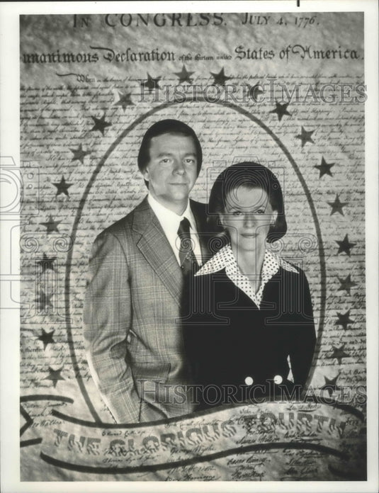1976 Press Photo Jim Hartz, Betty Furness, co-hosts The Glorious Fourth- Historic Images