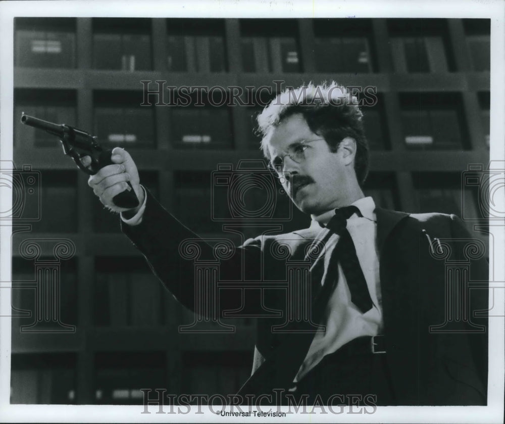 1974 Press Photo David Huffman in &quot;The Gun&quot; on ABC-TV- Historic Images