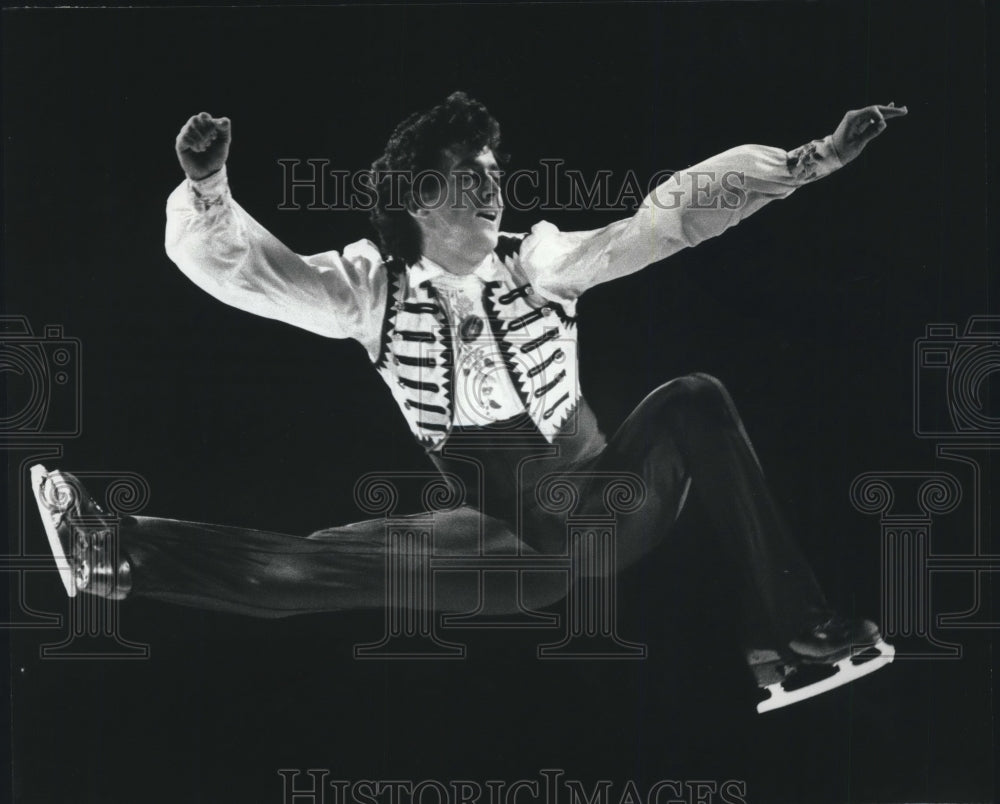 1990 Press Photo Canadian skater Brian Orser performing in Milwaukee, Wi- Historic Images