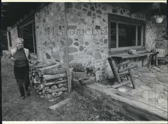 1992 Press Photo Helen Nearing at home in Harborside, Maine. Widow of Scott- Historic Images