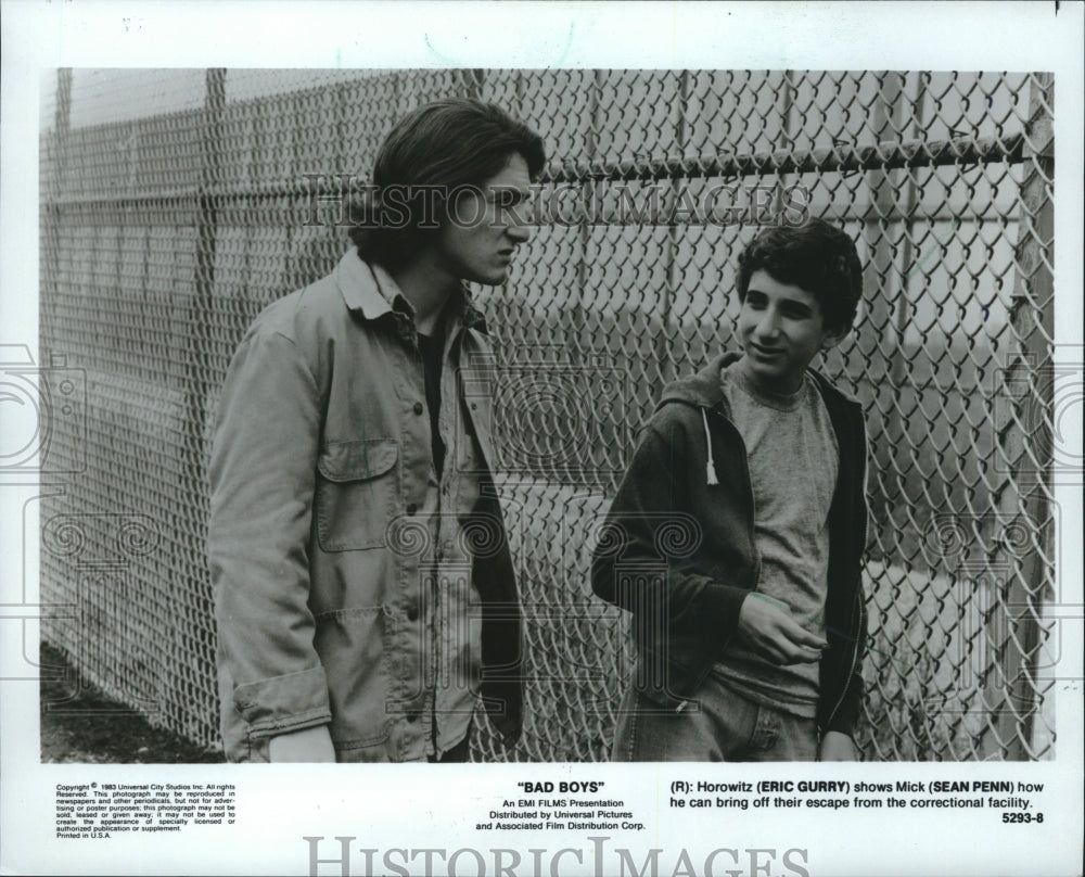 1983 Press Photo Actor Sean Penn And Eric Gurry Star In Scene From &#39;Bad Boys&#39;- Historic Images