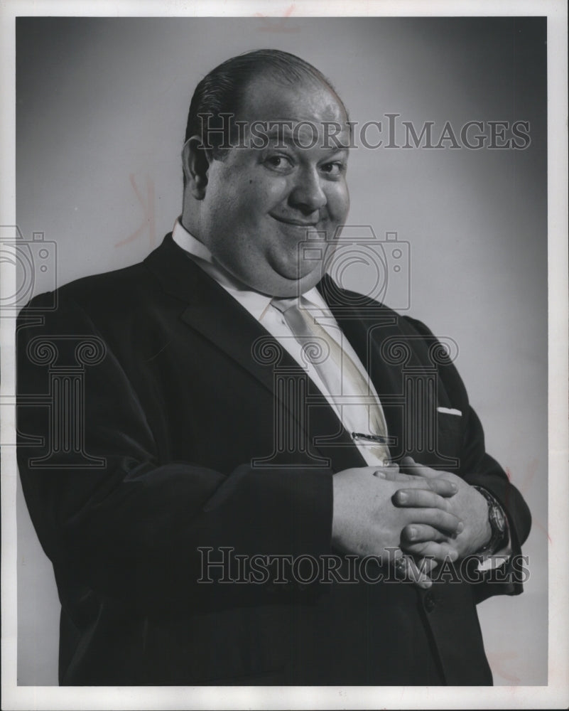 1955 Press Photo Actor Stubby Kaye As Nicely Johnson In &#39;Guys And Dolls&#39;- Historic Images