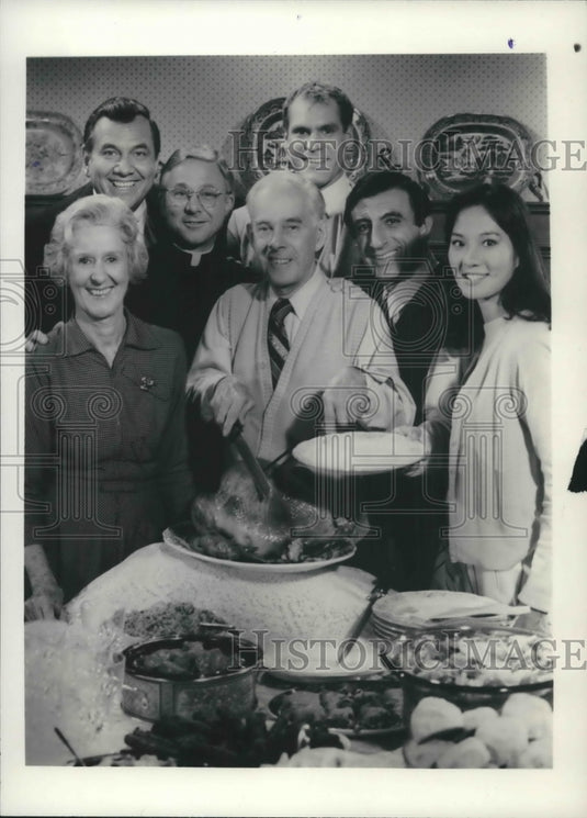 1983 Press Photo Harry Morgan & others in "AfterMash" - mjp28059- Historic Images