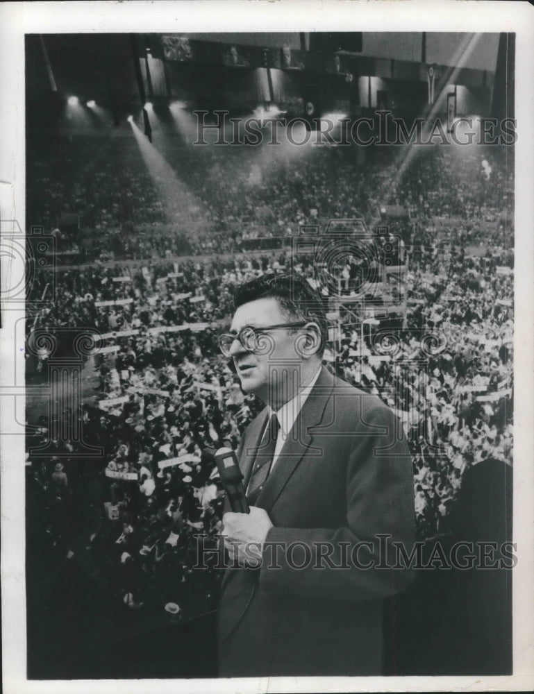 Load image into Gallery viewer, 1964 Press Photo Alexander Kendrick, Political Analyst for CBS Radio Network
