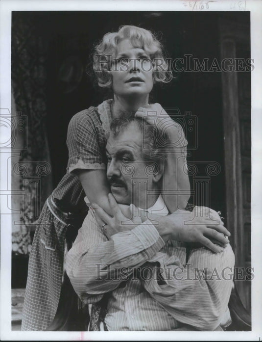 1976 Press Photo Lois Nettleton & Louis Zorich in "They Knew What They Wanted"- Historic Images