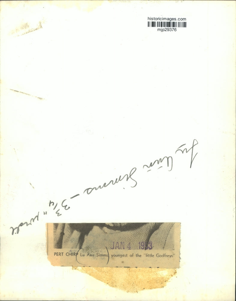 1953 Press Photo Portrait of performer Lu Ann Simms of the "Little Godreys"