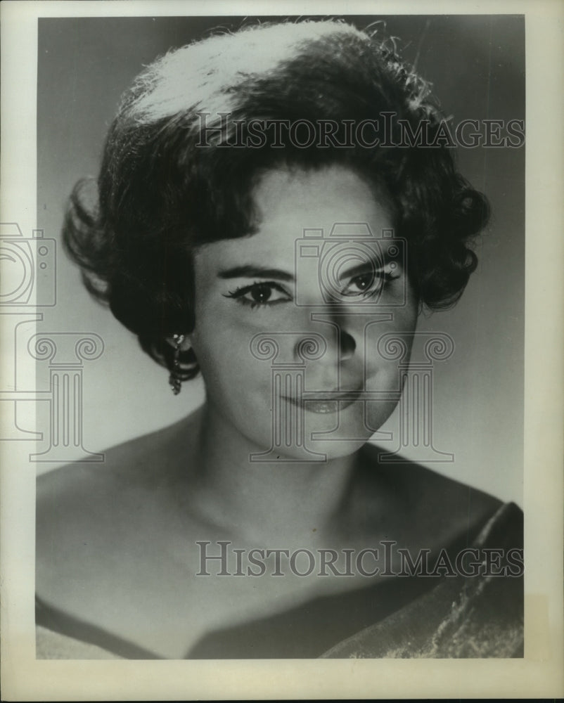 1967 Press Photo Mezzo-soprano Carol Smith- Historic Images