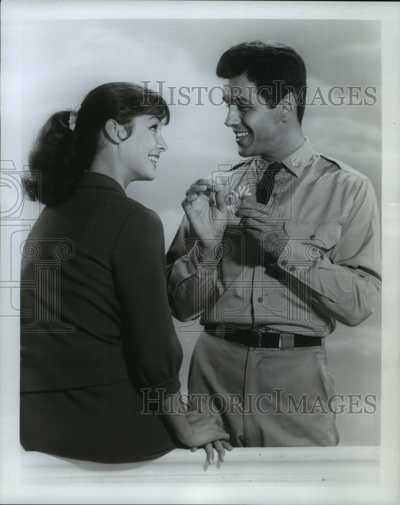 1965 Press Photo Sammy Jackson &amp; Laurie Sibbald in &quot;No Time For Sergeants&quot;- Historic Images