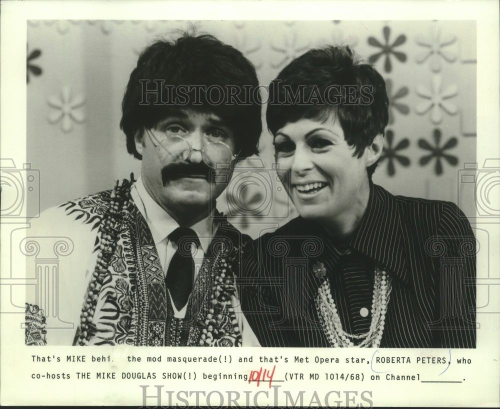 1968 Press Photo Mike Behi, Opera star Roberta Peters co-host Mike Douglas Show- Historic Images