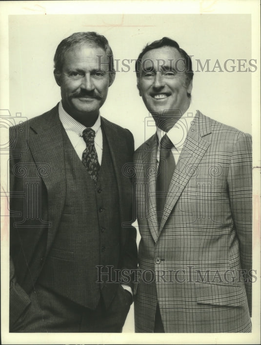 1975 Press Photo "The Rowan and Martin Report" stars Dan Rowan & Dick Martin- Historic Images