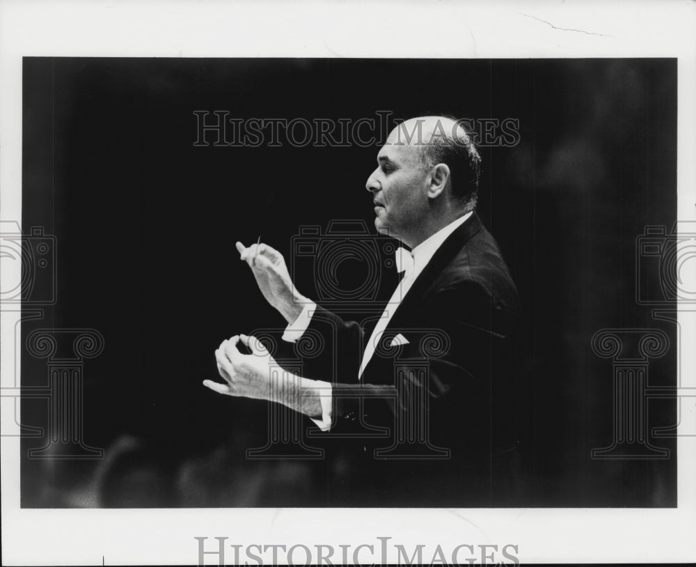 1983 Press Photo Sir Georg Solti at the helm of the Chicago Symphony - mjp31744- Historic Images