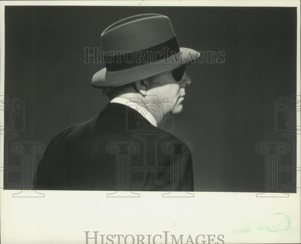 1983 Press Photo Milwaukee broadcaster Ed Hinshaw - mjp32097- Historic Images