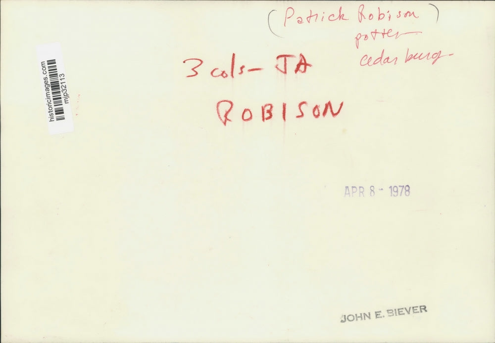 1978 Press Photo Potter From Cedarburg Patrick Robison - mjp32113