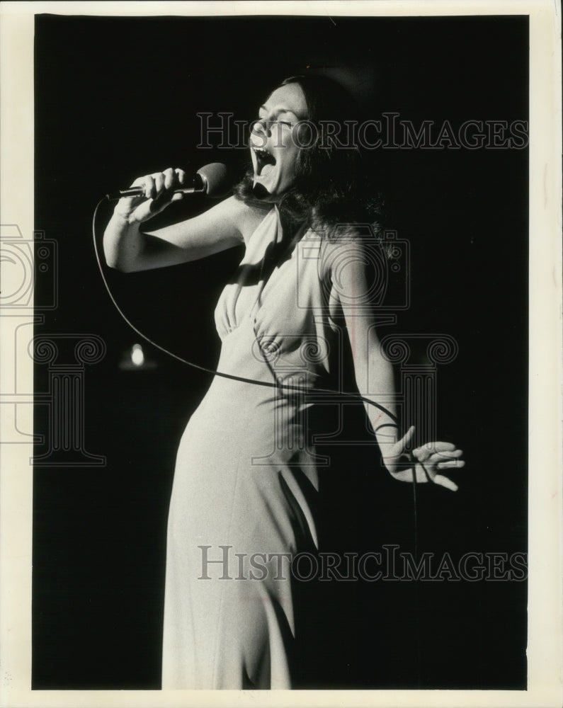 1975 Press Photo Rosemary Riebhoff of Sound Spectrum - mjp32386- Historic Images