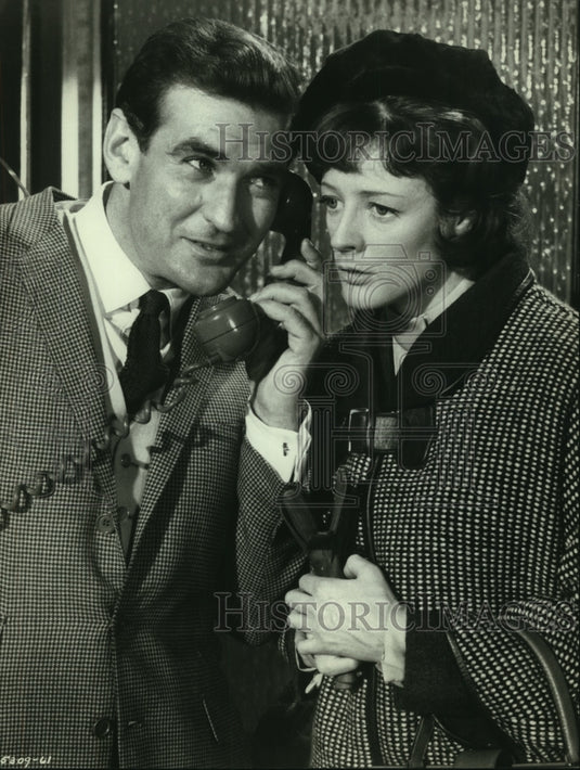 1963 Press Photo Actors Rod Taylor and Vanessa Redgrave in "V.I.P." movie scene- Historic Images