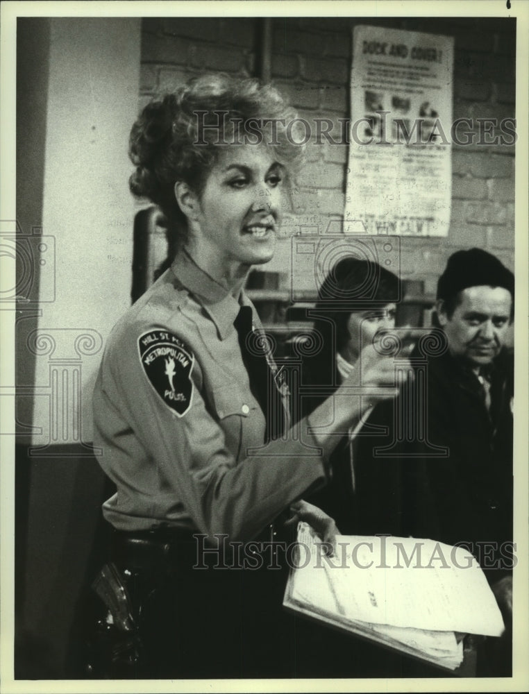 1984 Press Photo Actress Betty Thomas in &quot;Hill Street Blues&quot; on NBC - mjp33979- Historic Images