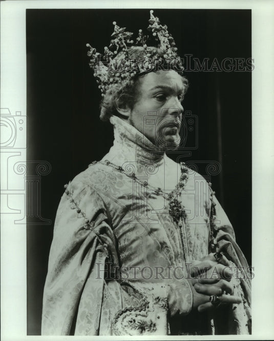 1979 Press Photo Actor Derek Jacobi as Claudius in Shakespeare's "Richard II"- Historic Images
