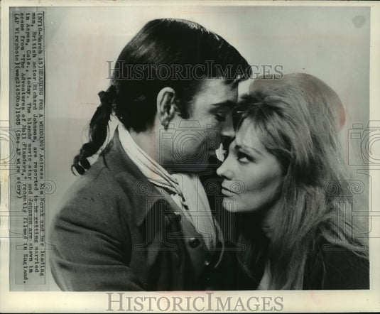 1965 Press Photo Kim Novak and Richard Johnson The Adventures of Moll Flanders- Historic Images